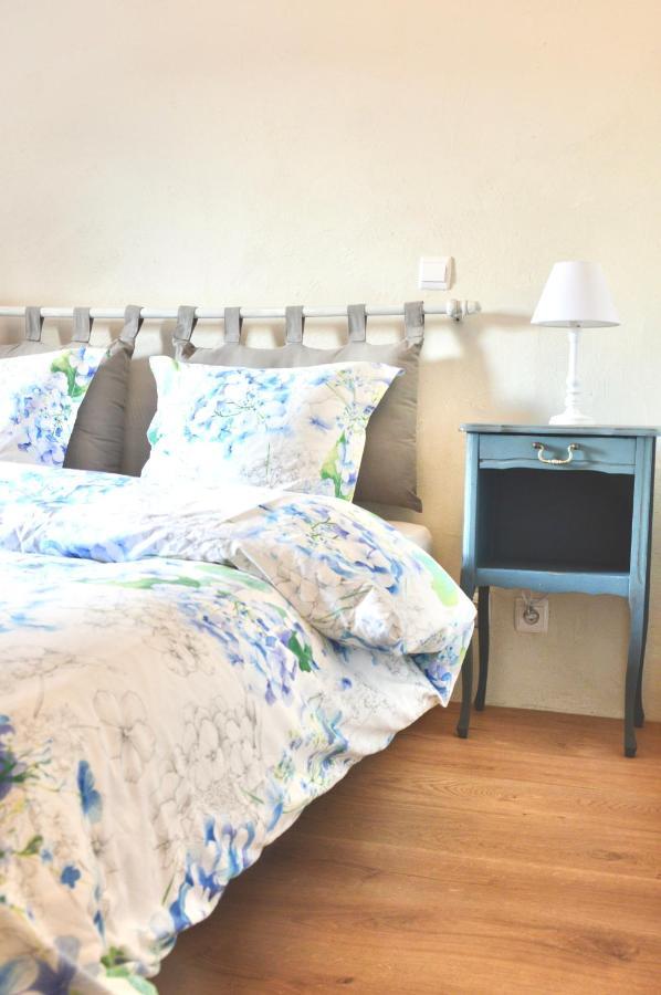 Mas Picagnol Apartment Oms Bagian luar foto