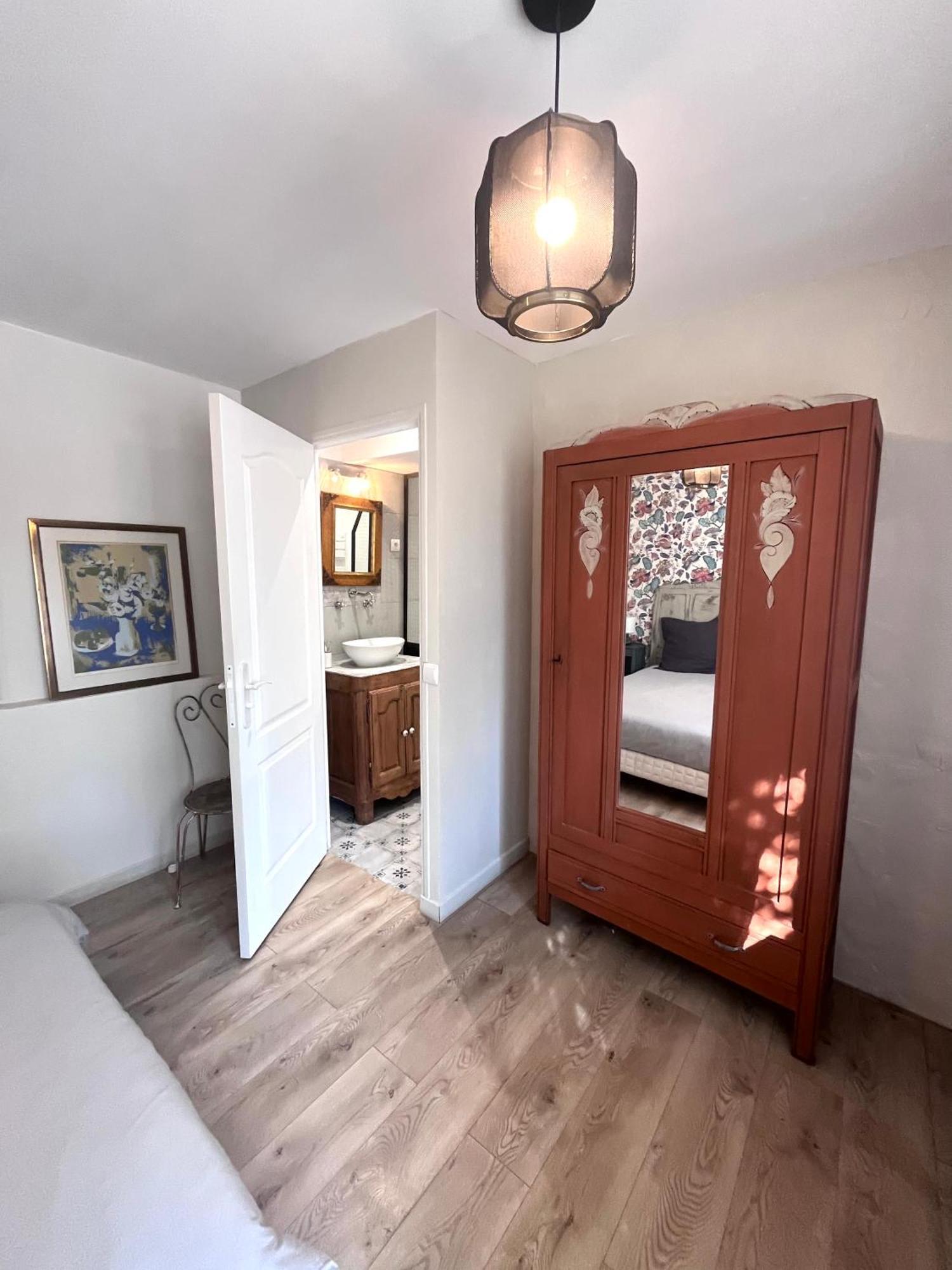 Mas Picagnol Apartment Oms Bagian luar foto