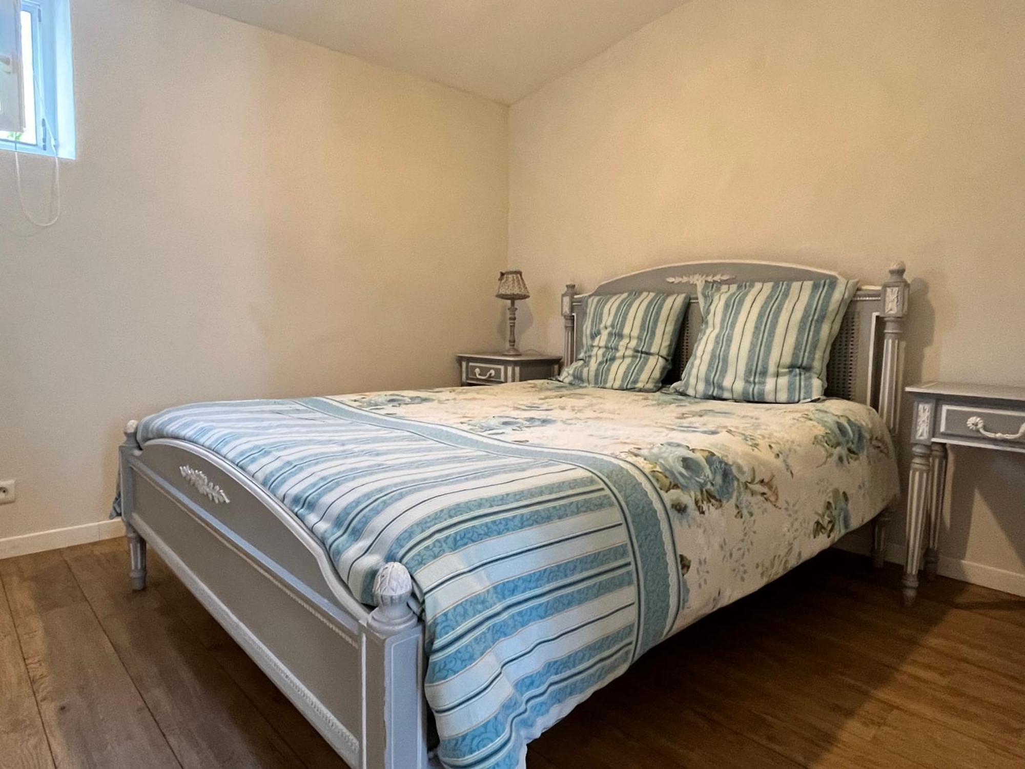 Mas Picagnol Apartment Oms Bagian luar foto
