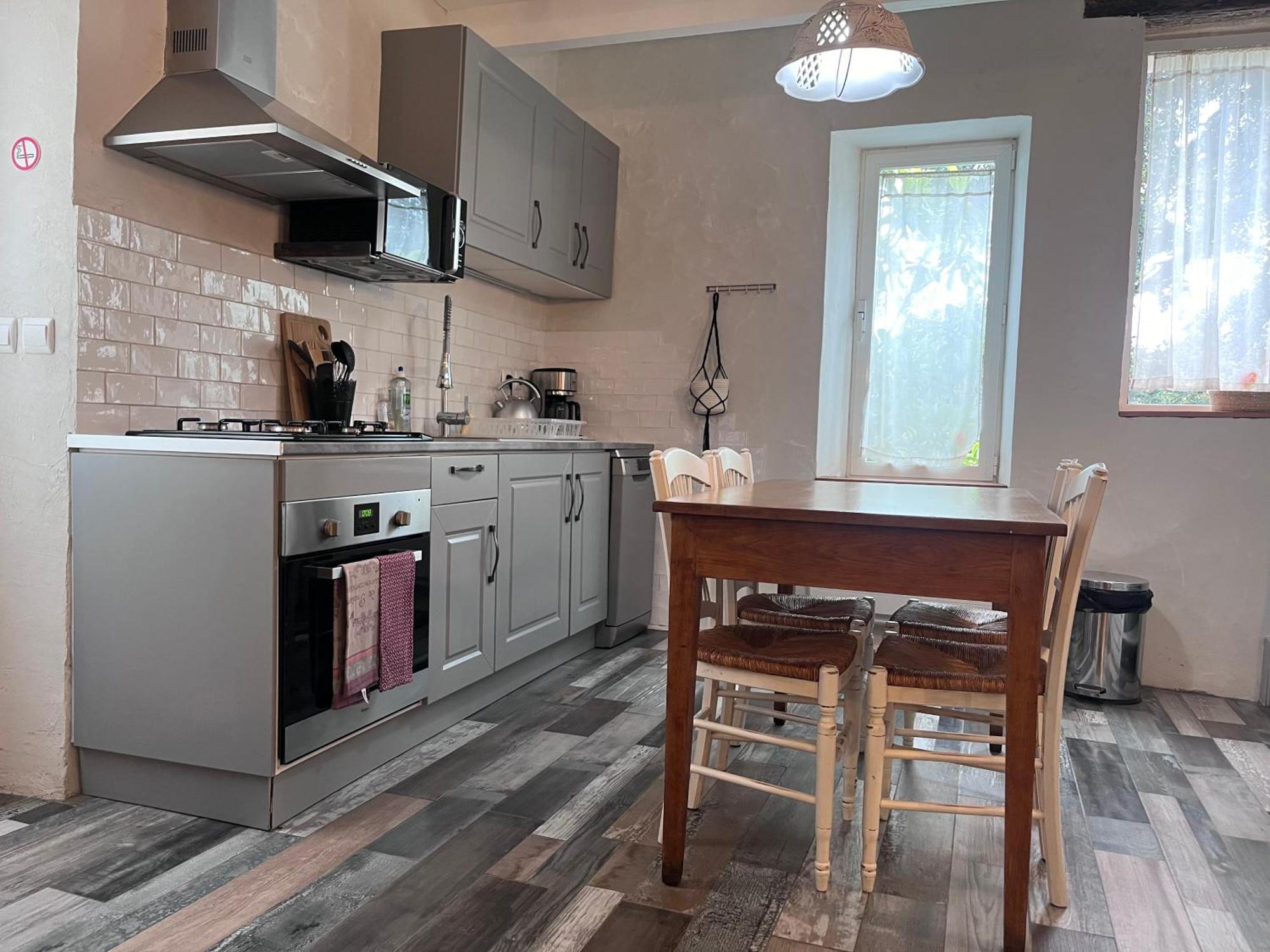 Mas Picagnol Apartment Oms Bagian luar foto