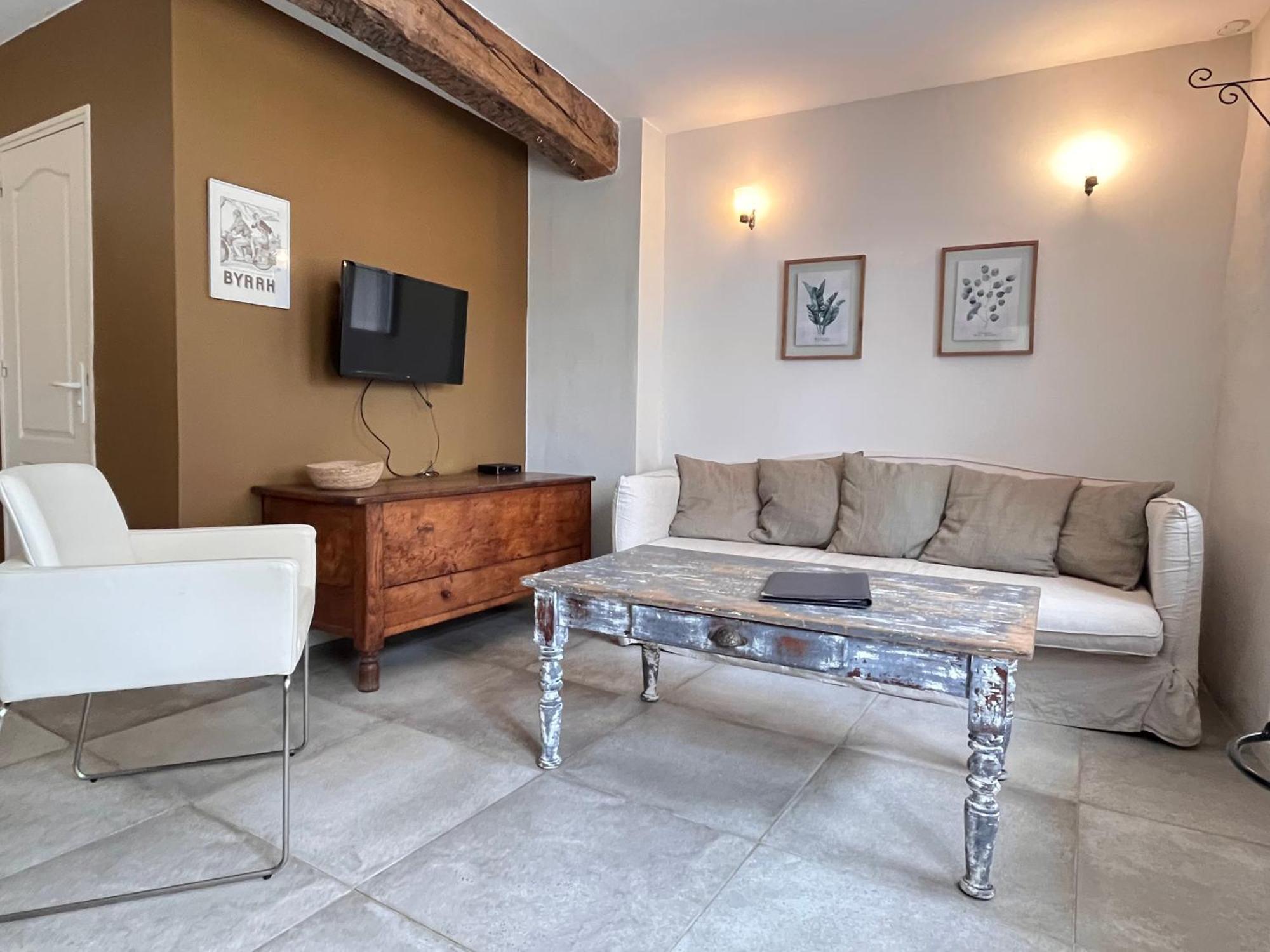 Mas Picagnol Apartment Oms Bagian luar foto