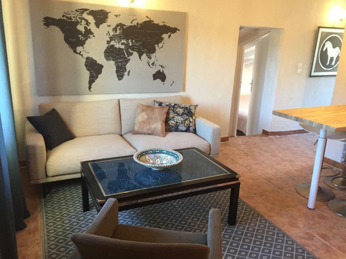Mas Picagnol Apartment Oms Bagian luar foto
